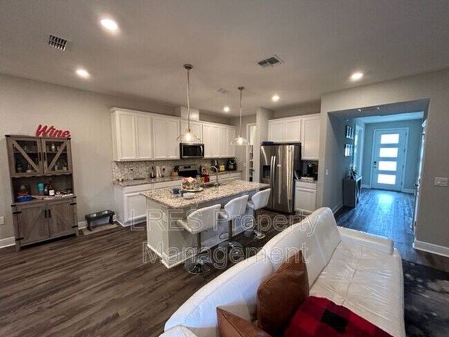 Foto del edificio - 7341 Alpine Butterfly Ln