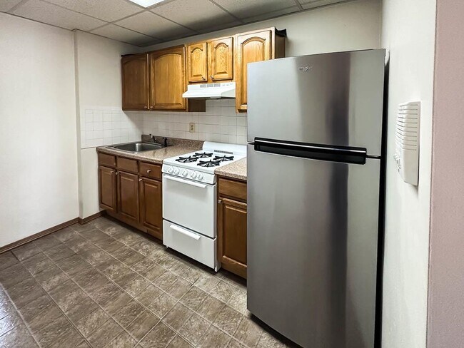 Foto del edificio - 14 Sherman Ave