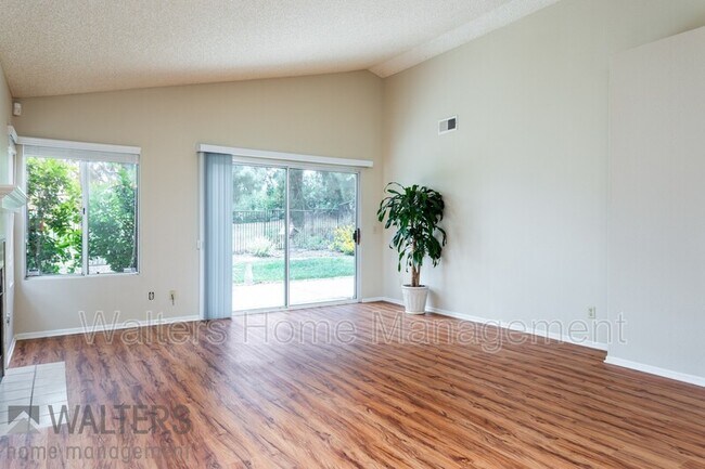 Building Photo - 13954 Carmel Ridge Rd