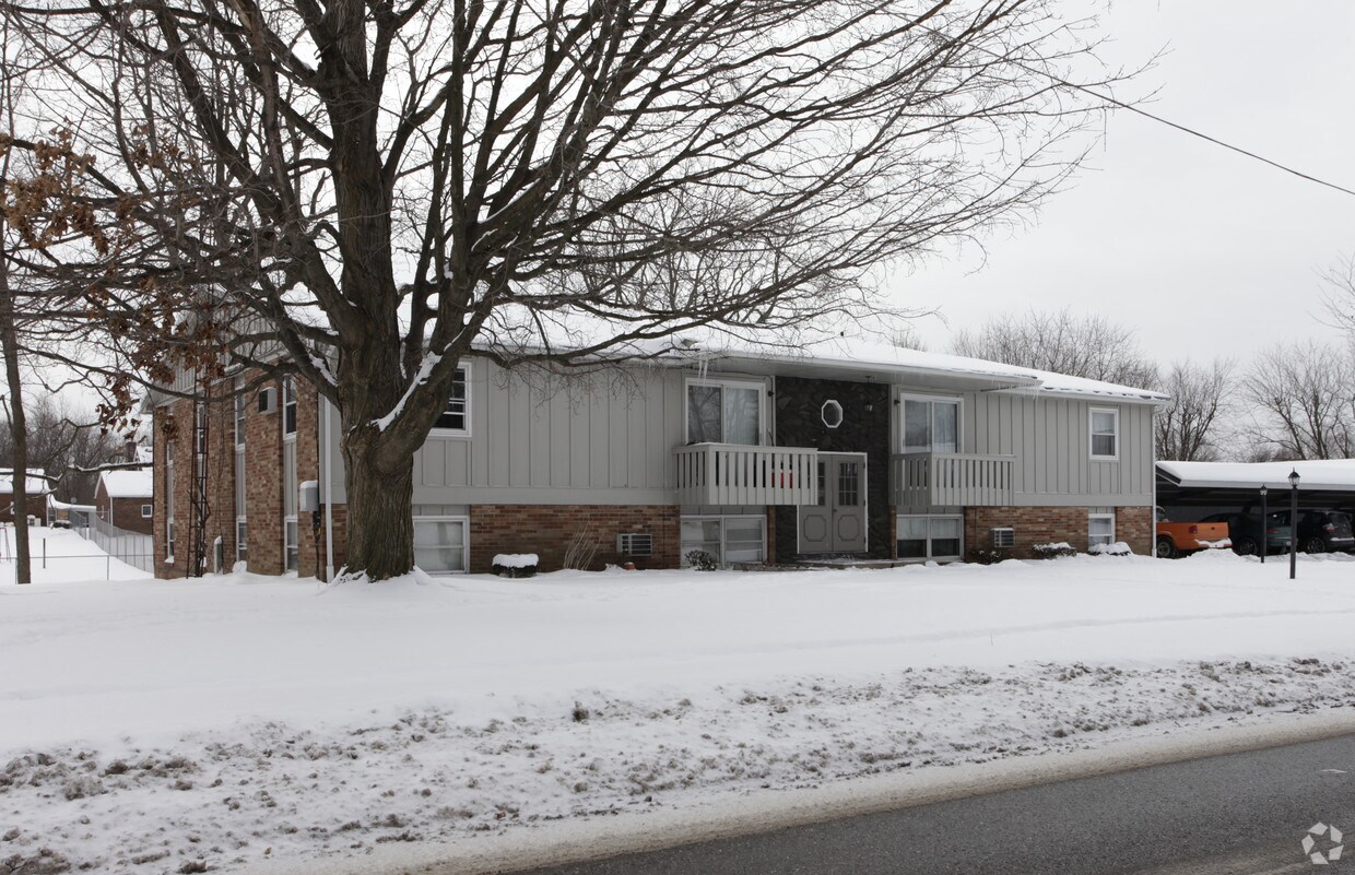 Building Photo - 170 Frana Clara St
