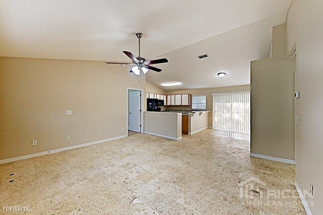 Building Photo - 367 Masson Ct