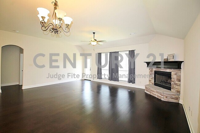 Building Photo - Stunning 4/2/2 in Kensington Park For Rent!