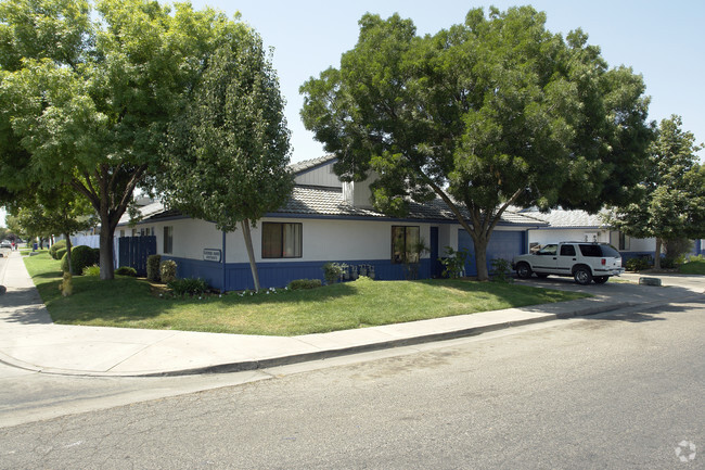 Foto del edificio - Bluewood Manor Apartments