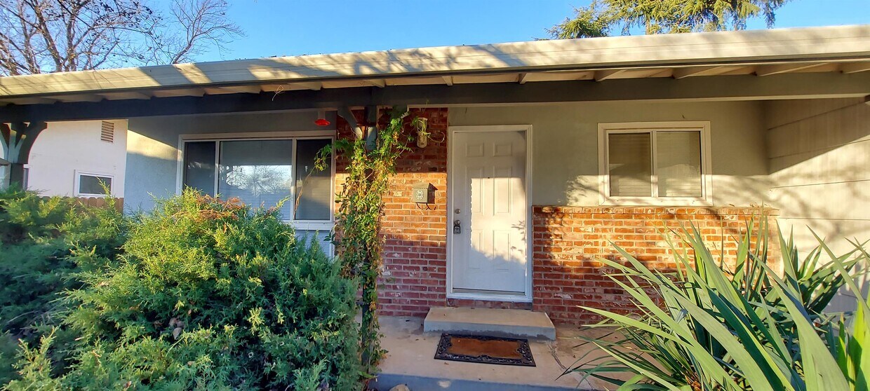 9005 Fashion Dr, Sacramento, CA 95826 House Rental in Sacramento, CA