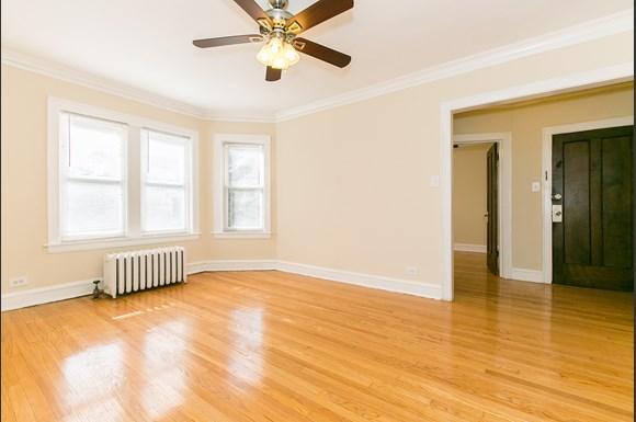Primary Photo - 2 bedroom in Chicago IL 60640