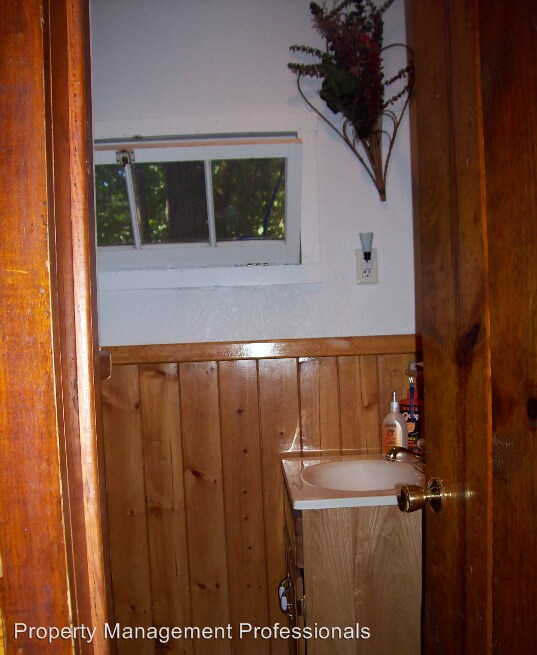 Foto del edificio - 13730 Redwood Hwy