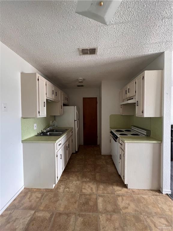 Foto del edificio - 119 W 7th St