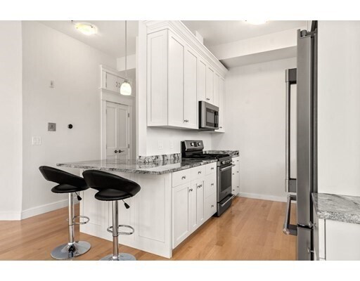 Foto del edificio - 510 Somerville Ave
