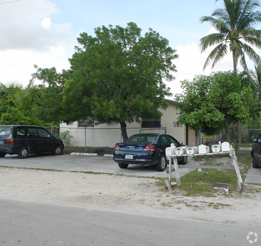 Foto del edificio - 919-921 NW 2nd Ave