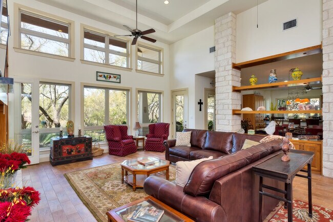 Building Photo - 7903 Overlook Bend