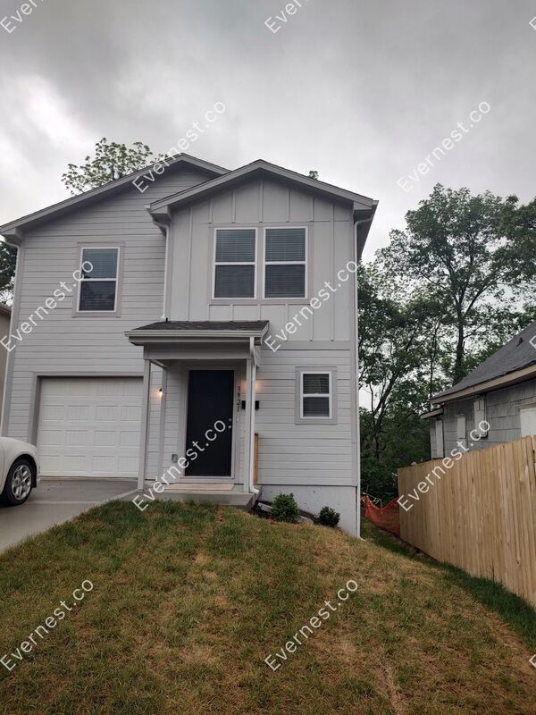 Primary Photo - 3921 Park Ave