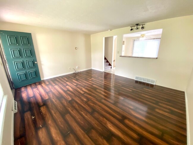 Foto del edificio - 1827 Thackeray Ave NW