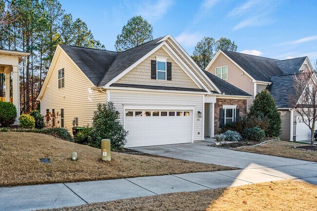 Foto del edificio - Don't miss this RARE opportunity! Spectacular 4 bed 3 bath RANCH style home Coming Soon!