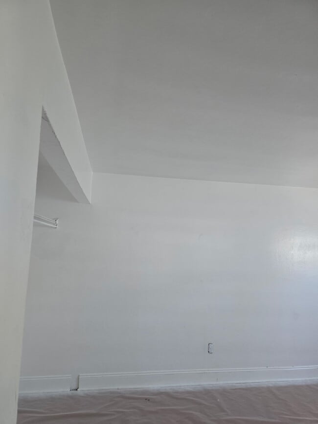 Building Photo - 12805 Mapleview St