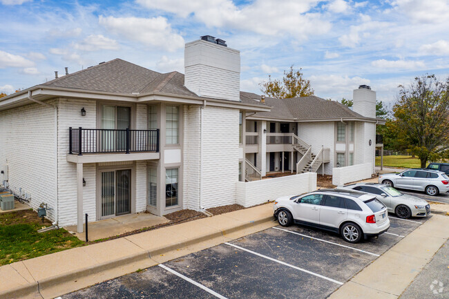 Building Photo - 21 Rock Apartments