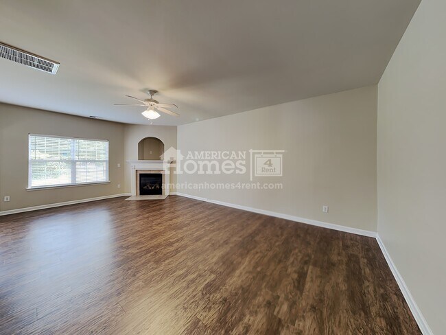 Foto del edificio - 3019 Clover Road