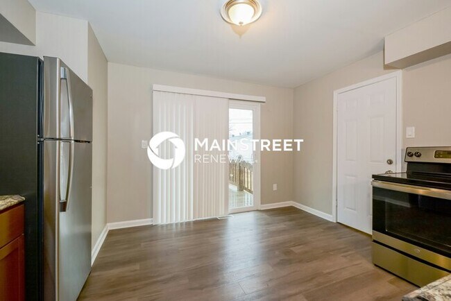 Foto del edificio - 3 Bedroom Pet-Friendly Home in FLORISSANT, MO with Main Street Renewal