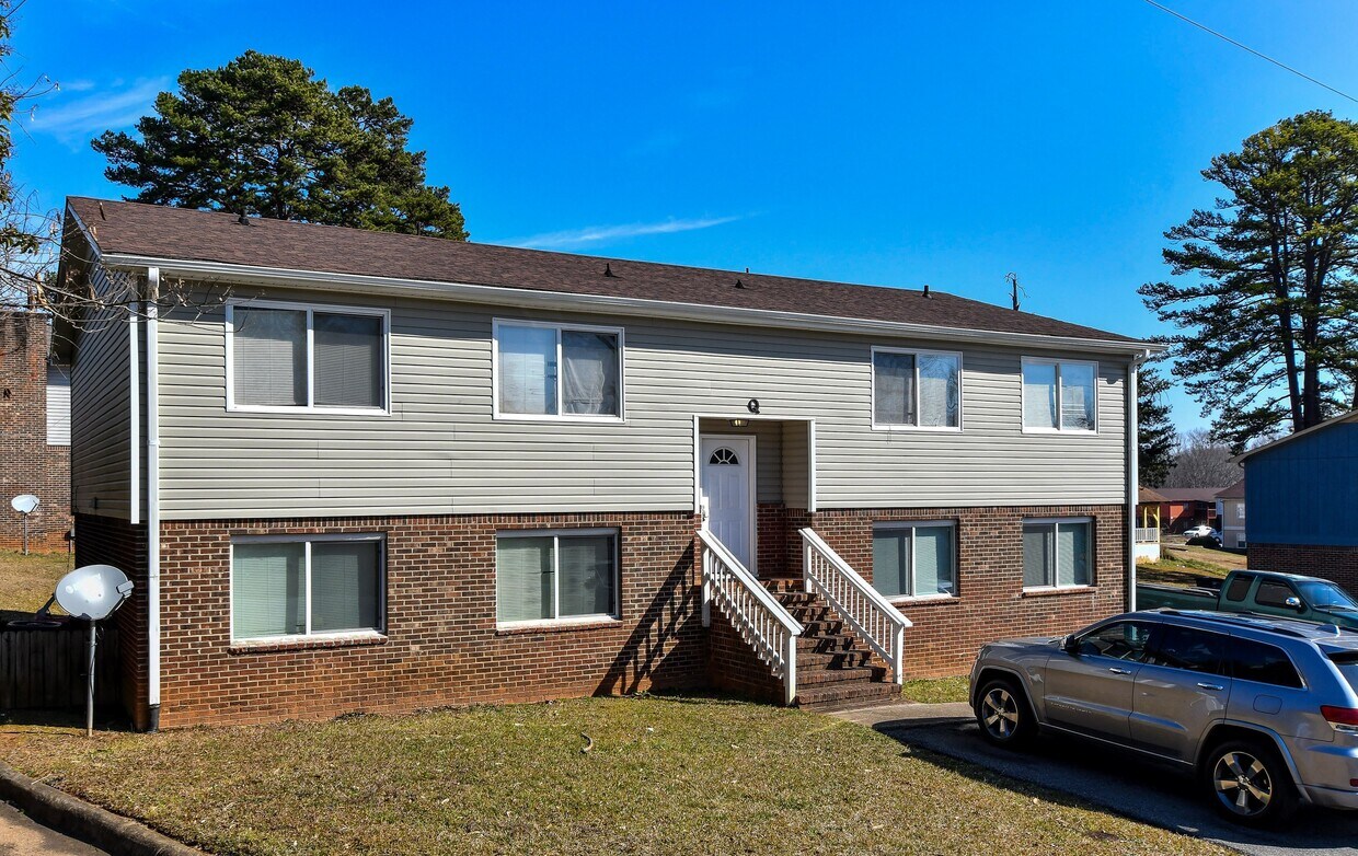 Foto principal - 3139 Longbow Dr