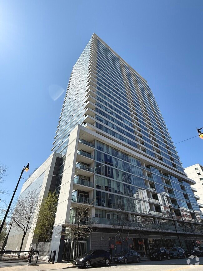Building Photo - 1720 S Michigan Ave