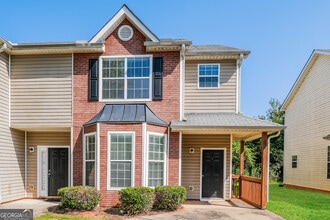 Building Photo - 2305 Nicole Dr