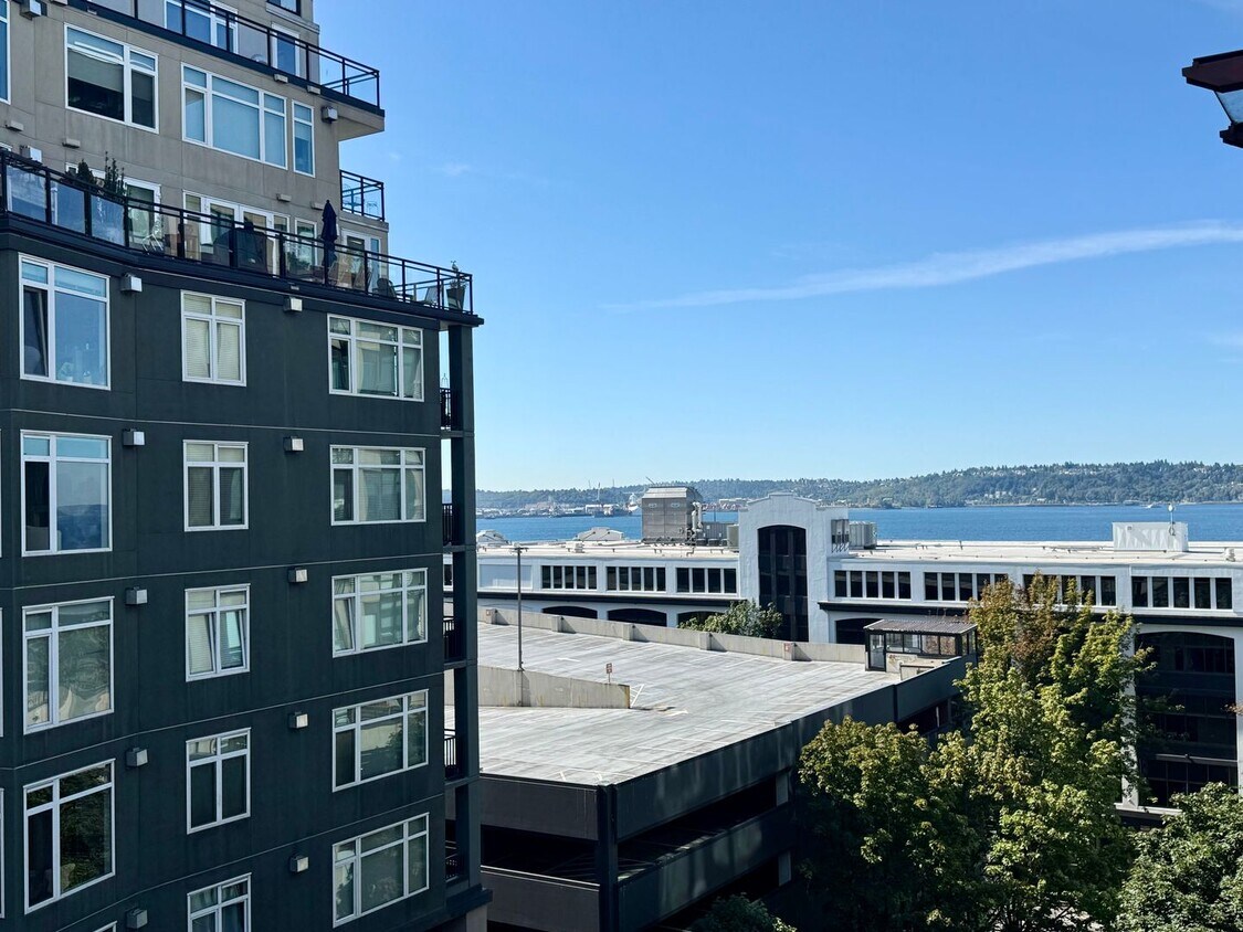 Foto principal - Klee Condominiums - Belltown