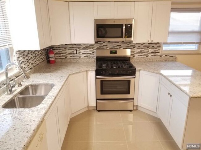 Foto del edificio - 420 9th St