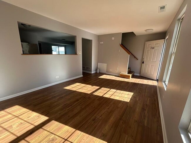 Building Photo - 788 Symphony Dr