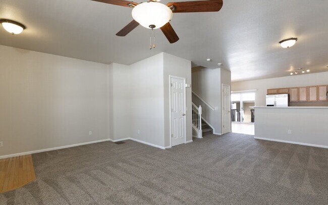 Foto del edificio - “Move-In Ready Townhome – November Rent Free!”