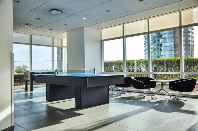 Foto del edificio - 77 Hudson St