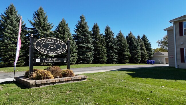 Bienvenido a casa - Sandra Lane Senior Apartments
