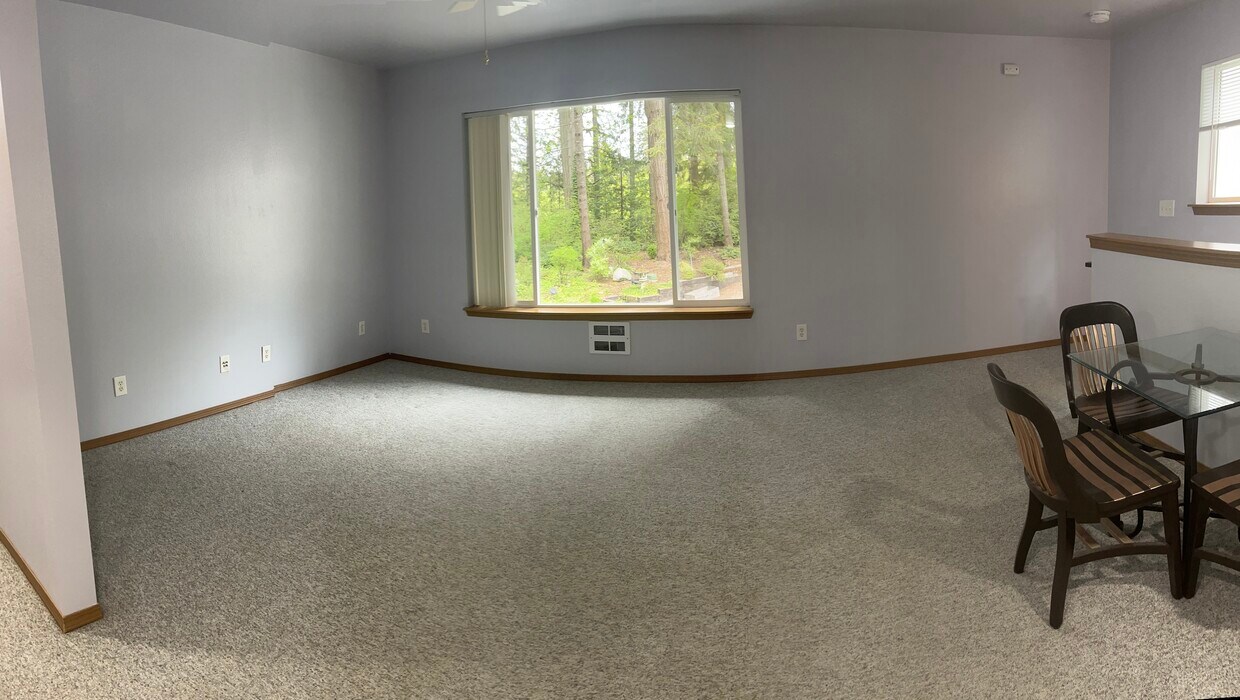 Sala de estar/comedor - 10913 60th Ave