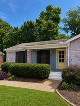 Building Photo - 107 Nimitz Cir