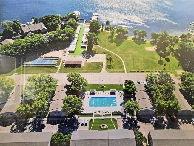 Foto del edificio - 3201 Emerson St