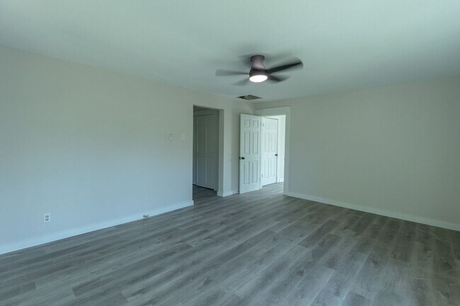 Foto del edificio - 1702 Ethel Ave