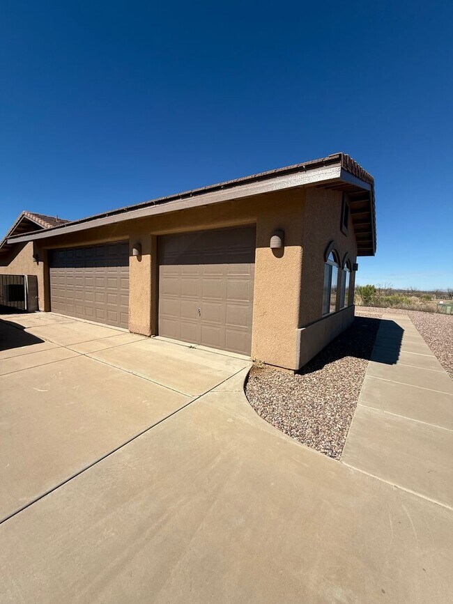 Foto del edificio - 4228 S Morning Glory Ct