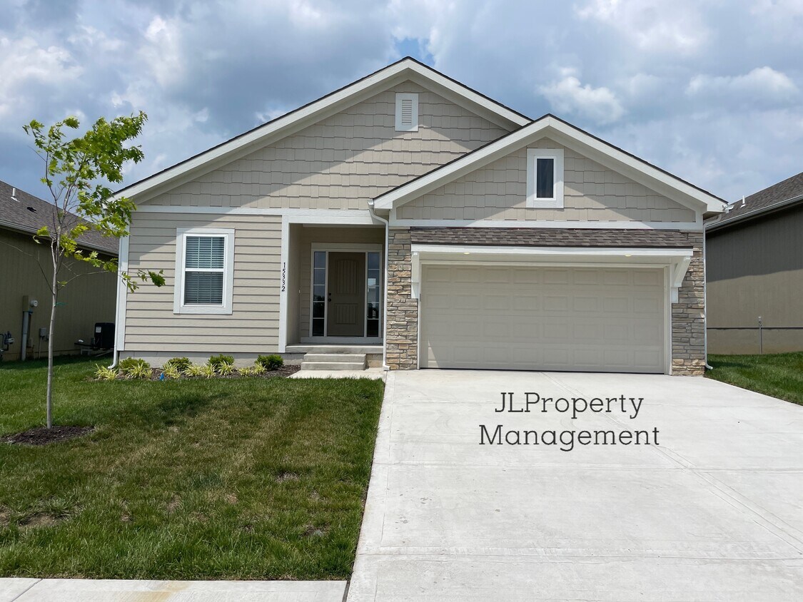 Foto principal - 15348 Jessica St
