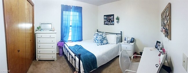 Building Photo - 2 br, 1 bath 4plex - 825 Sunflower St Apt C