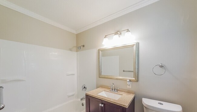 Foto del edificio - 5200 Goldmar Dr