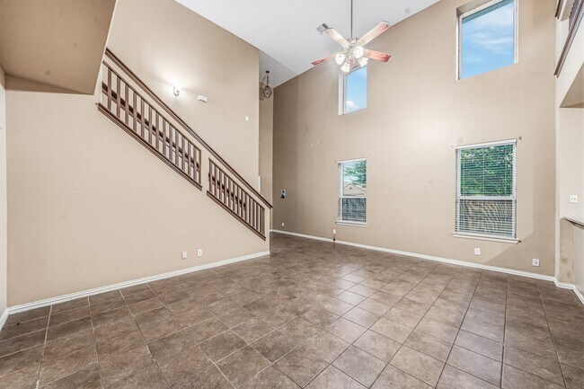 Building Photo - 2403 Summers Glen Ct