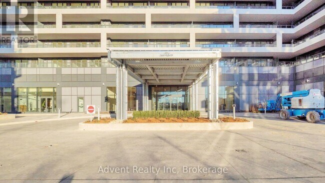 Photo du bâtiment - 8960-8960 Jane St