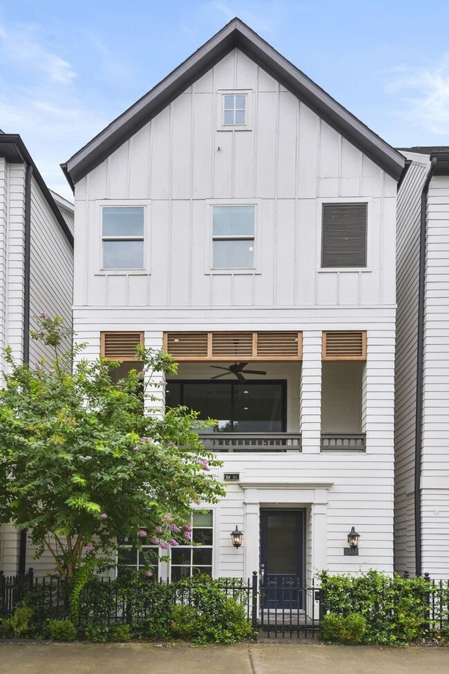 Building Photo - Bikes, Bars & Bliss – Rent This City Retreat!