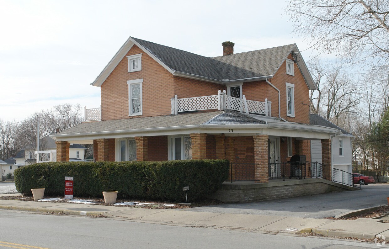 Foto del edificio - 15 Wolf Creek St