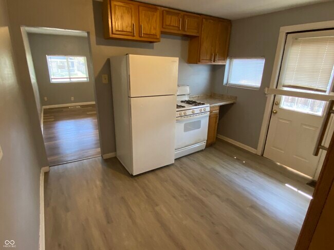 Foto del edificio - 2842 N Chester Ave