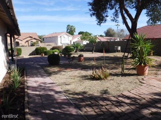 Building Photo - 4 br, 2 bath House - 12801 S 40th Pl