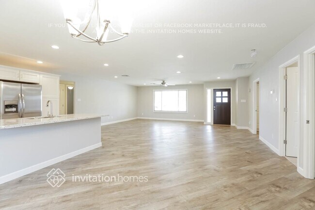 Foto del edificio - 6827 S Willow Dr