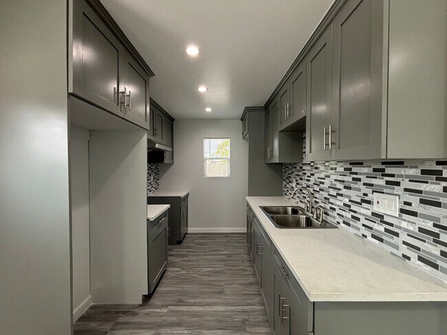Foto del edificio - Aspen Ave - BLUE
