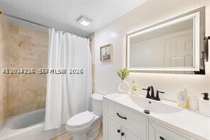 Foto del edificio - 9745 E Bay Harbor Dr