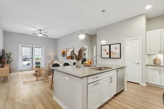 Building Photo - The Aston North Scottsdale