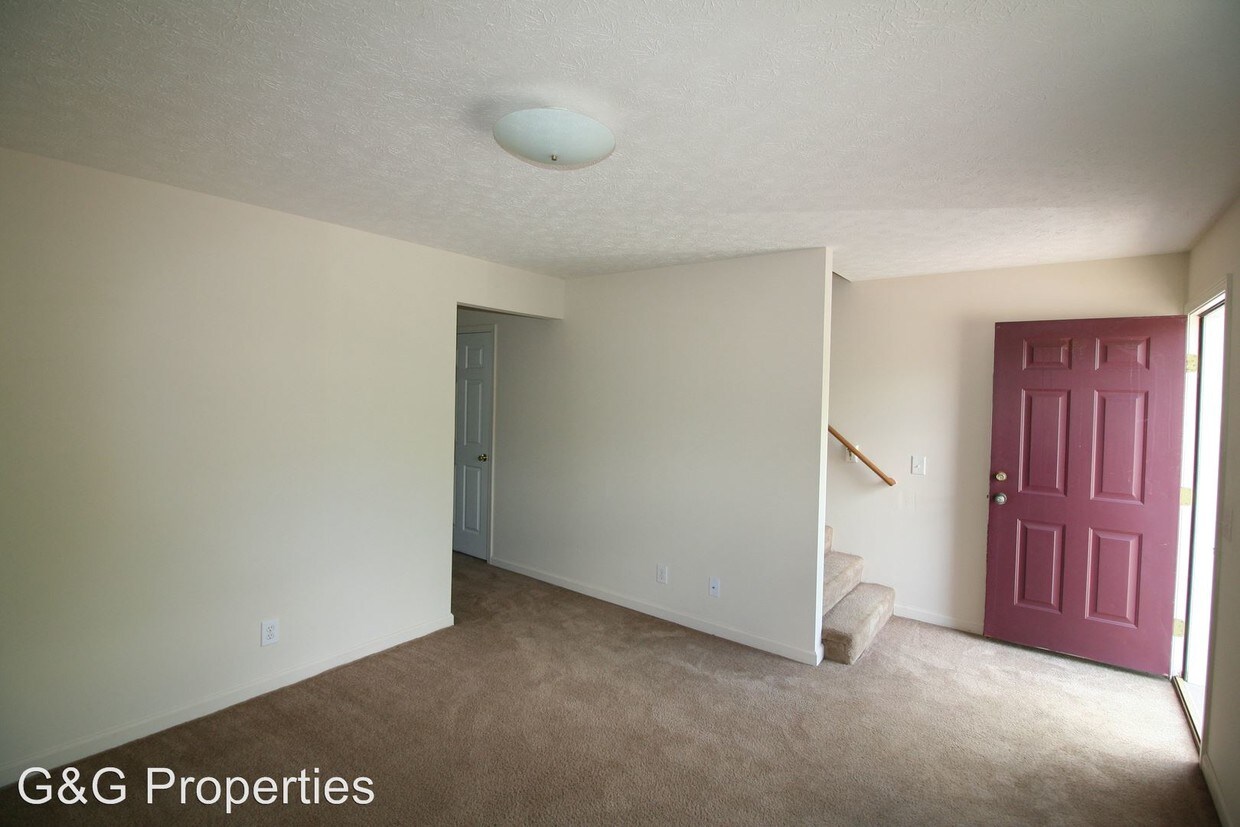 Primary Photo - 1270 Carolina Ave