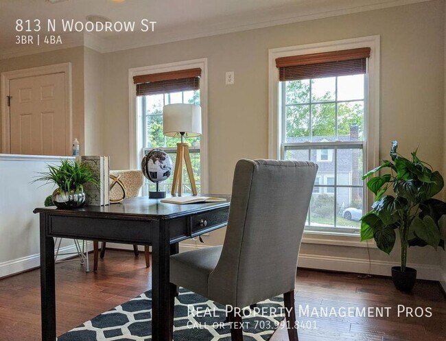 Foto del edificio - 813 N Woodrow St
